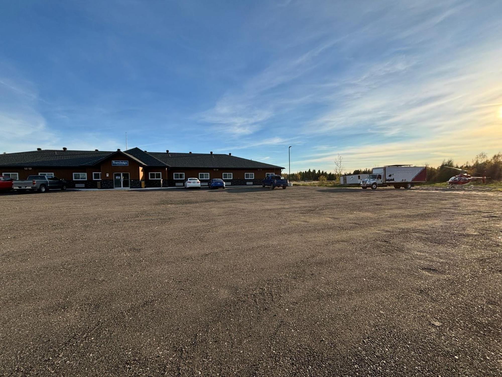 Travelodge By Wyndham Cochrane Екстер'єр фото